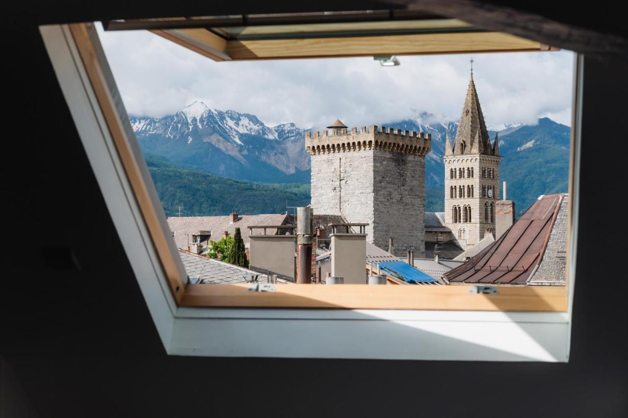 Logis - De La Mairie 3* Embrun