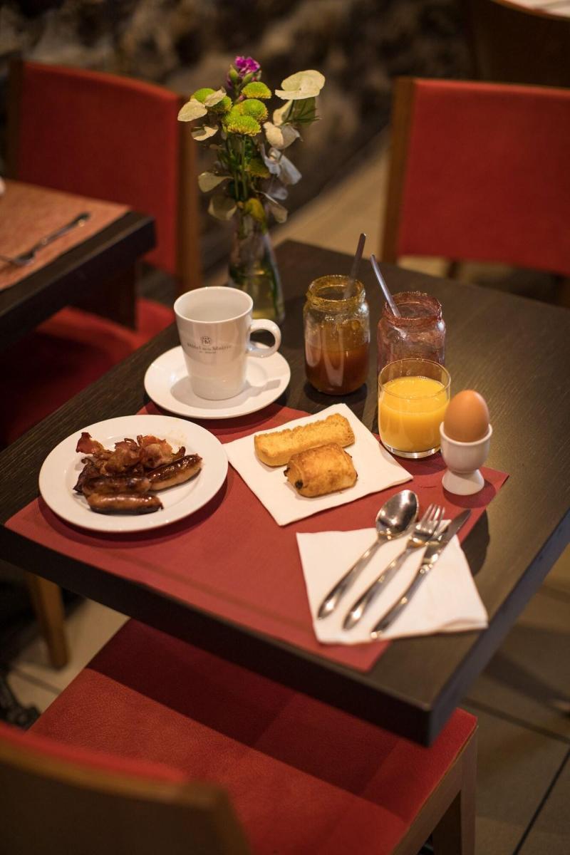 Logis - De La Mairie Hotel 3*