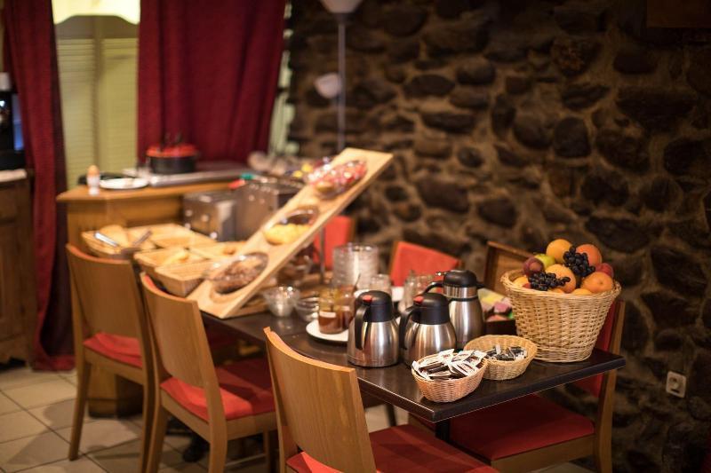 Hotel Logis - De La Mairie 3*