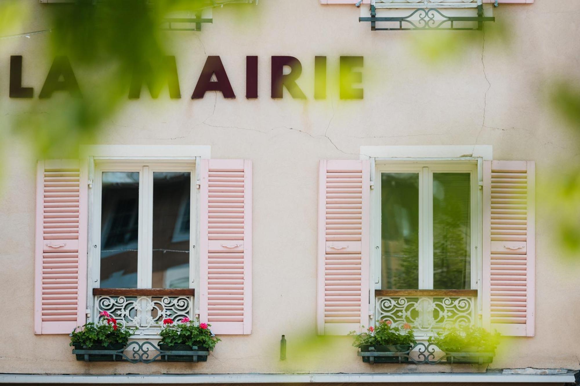 Logis - De La Mairie Hotel Embrun