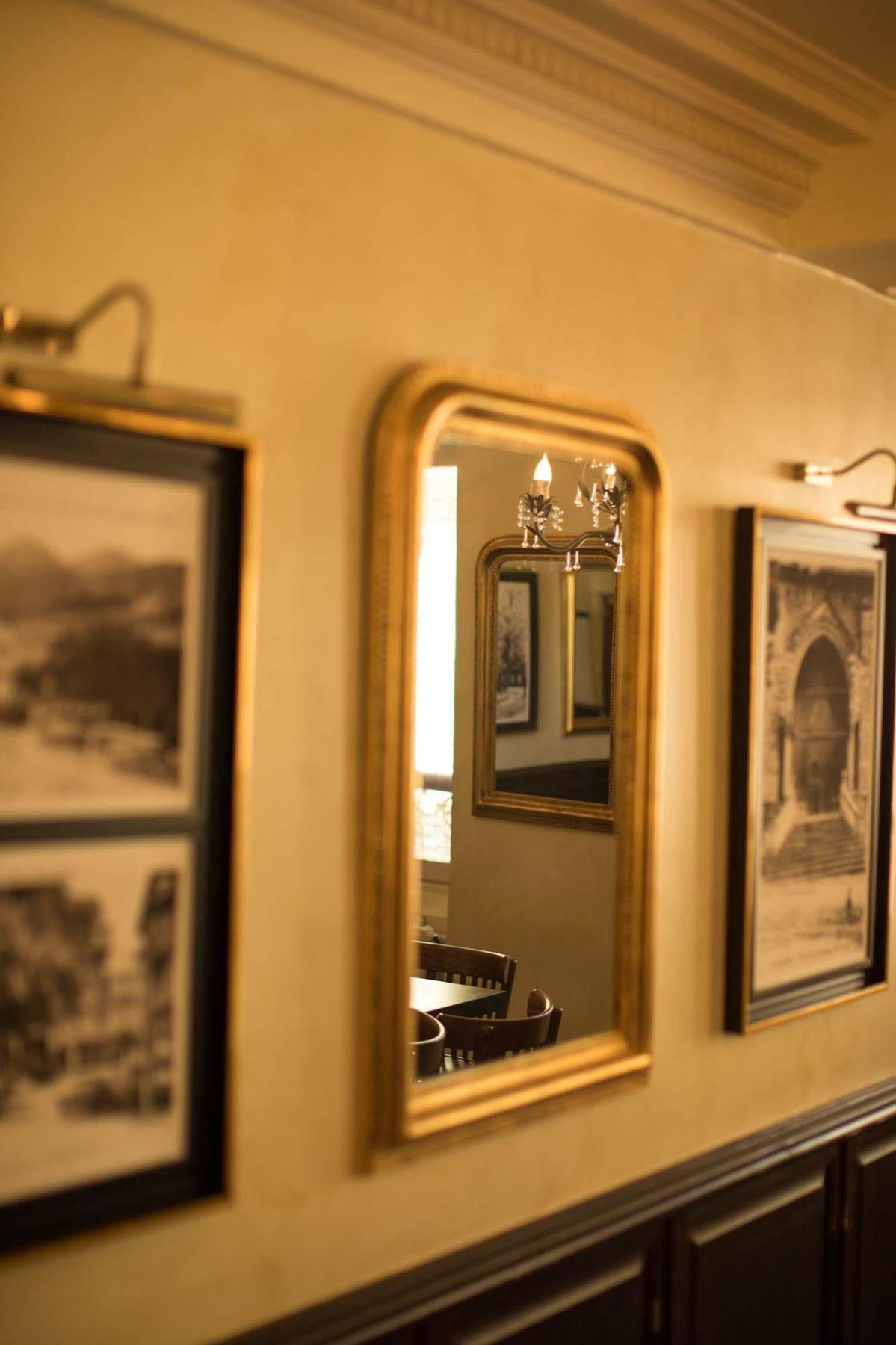 Hotel Logis - De La Mairie 3*