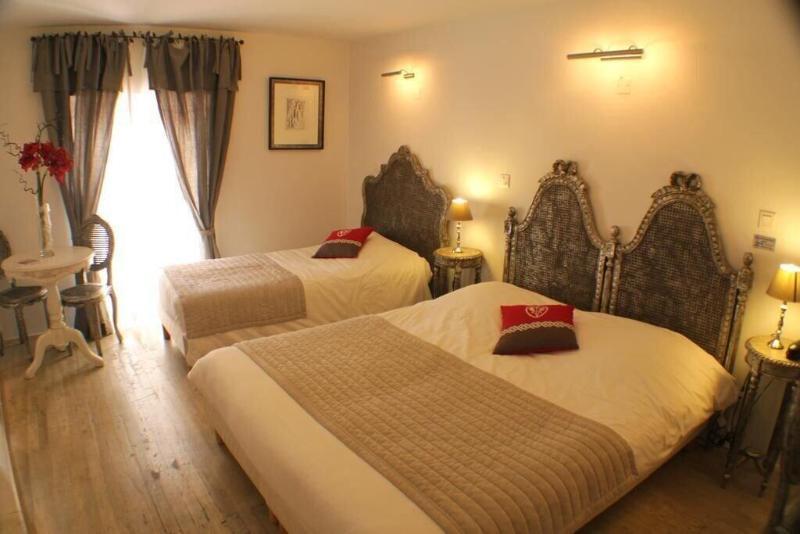 Logis - De La Mairie Hotel