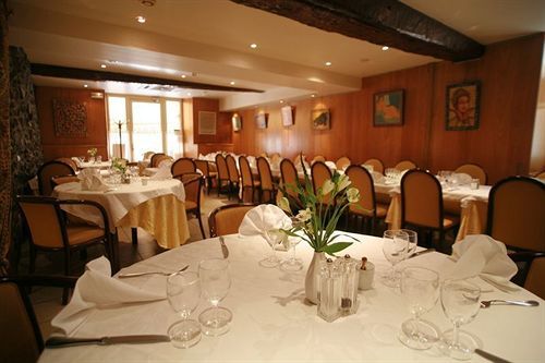 Logis - De La Mairie Hotel 3*