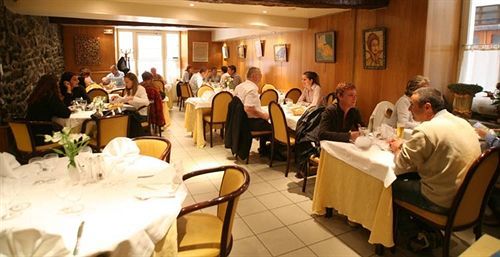 Logis - De La Mairie 3* Embrun